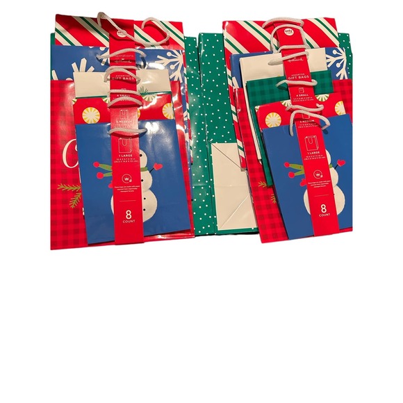 2Sets Hallmark Christmas Gift Bags Assorted Sizes 16 total - Picture 2 of 8